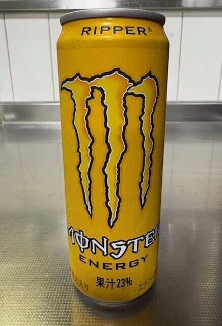 【レビュー】モンスター リッパーは美味い？まずい？どんなが飲んでみた！｜トロピカル×エナジーの新体験【エナドリ】